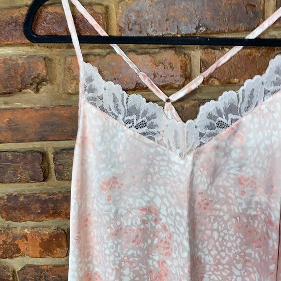 BCBGMaxAzria Y2k Pink Leopard Animal Satin Lace Trim Cami Tank Top Size Large - Picture 2 of 7